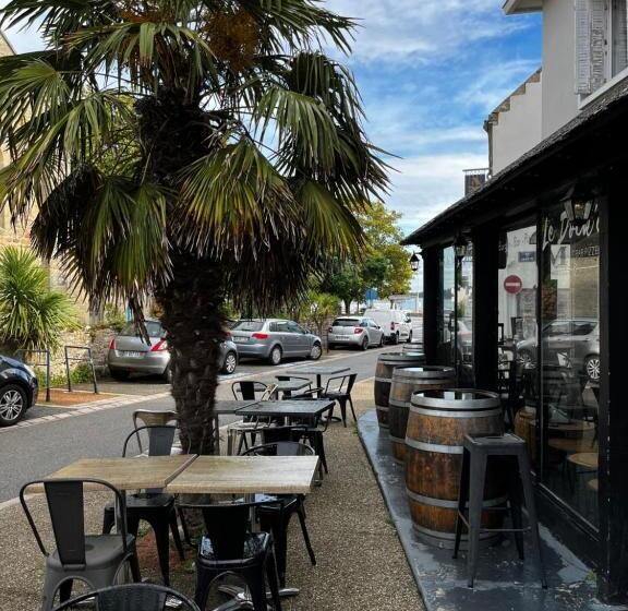 فندق Hôtel Restaurant La Voile   Le Dock Er