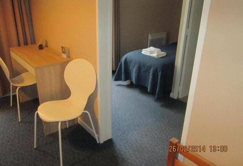 호텔 Hôtel Restaurant Le Blueberry