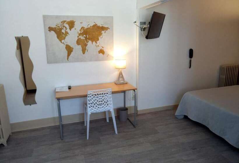 酒店 Hôtel Rivière