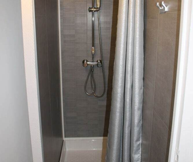 酒店 Hôtel Rivière