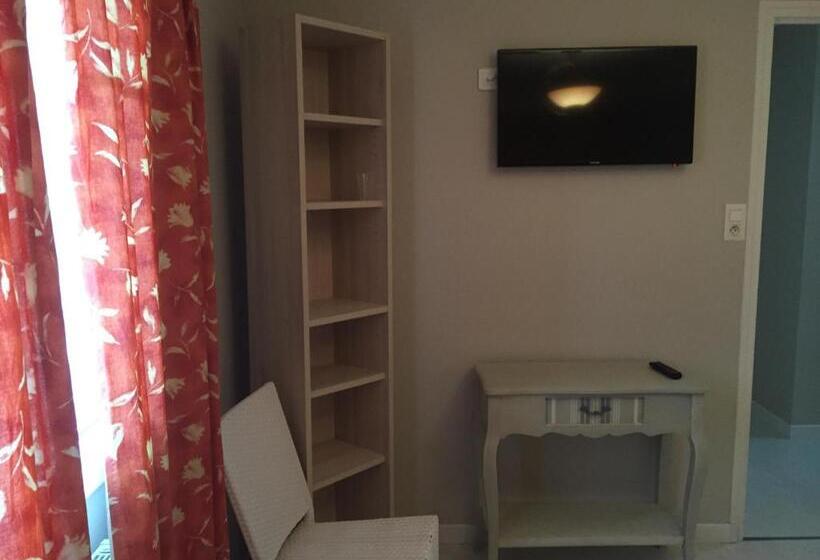 בית מלון כפרי Hôtel Saint Marc