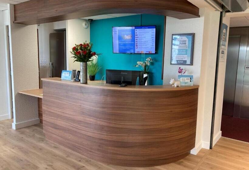 Отель Kyriad Dol De Bretagne