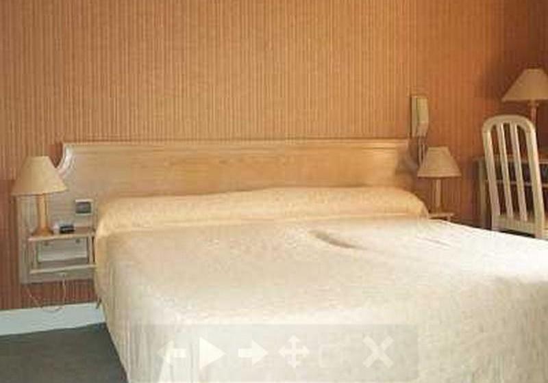 בית מלון כפרי L Esterille