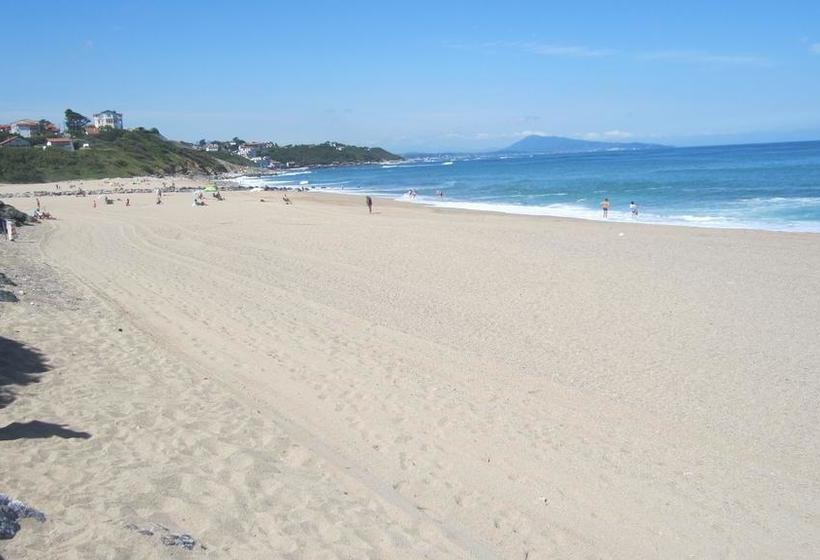 בית מלון כפרי L Uhabia