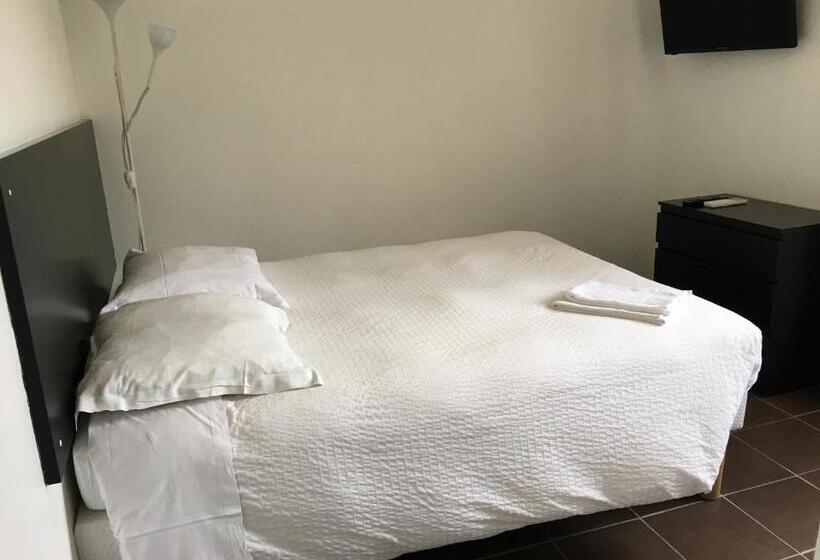 בית מלון כפרי La Cigale