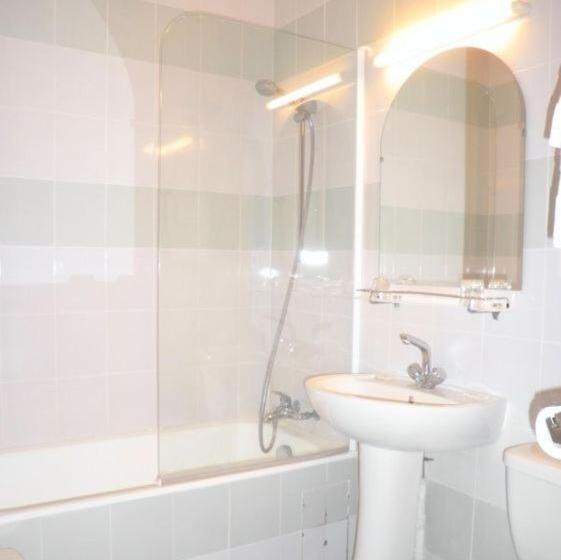 בית מלון כפרי La Pierre Lys