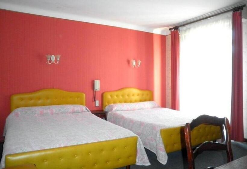 בית מלון כפרי La Pierre Lys