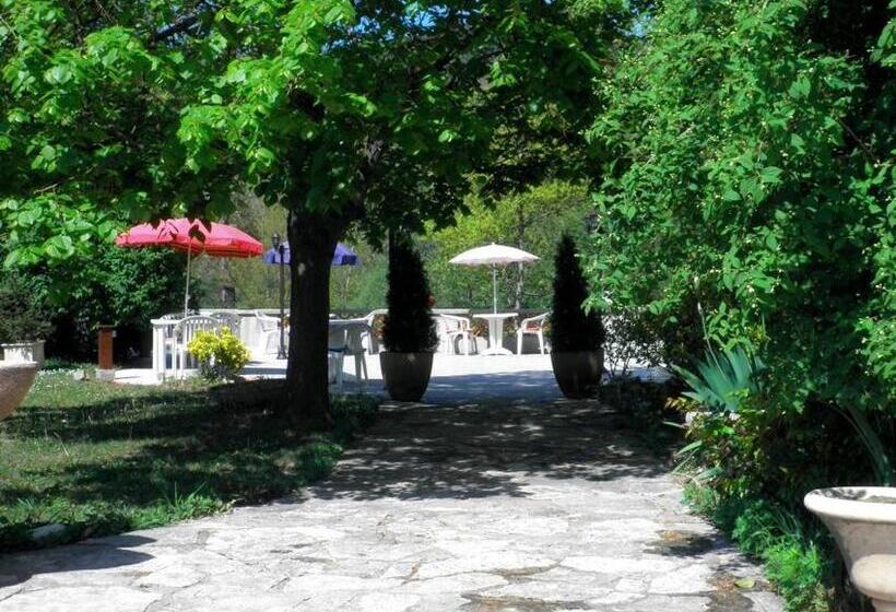 בית מלון כפרי La Pierre Lys