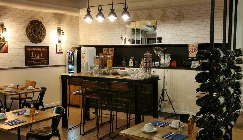 فندق Hôtel Restaurant La Voile   Le Dock Er