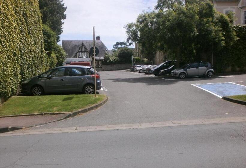 בית מלון כפרי Le Cottage