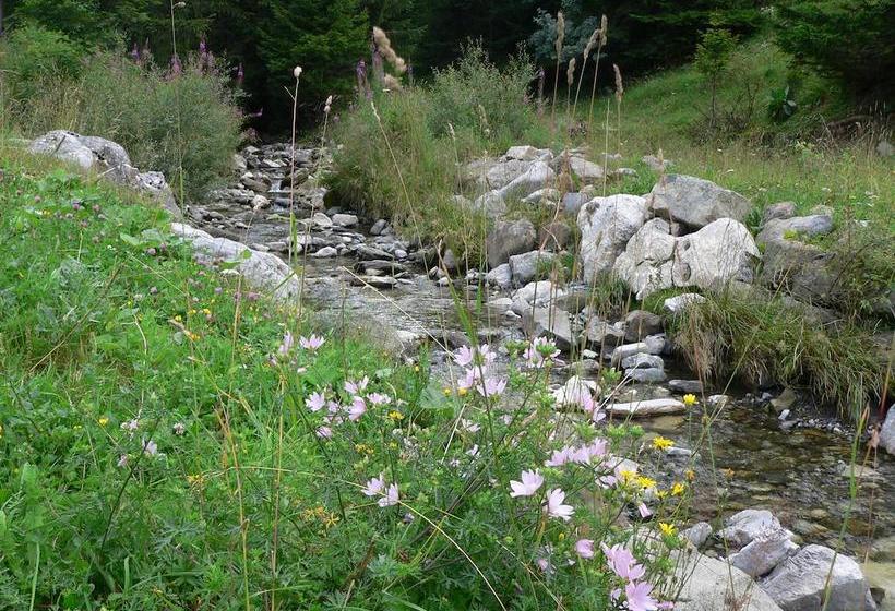 فندق Les Chalets Hôtel De La Croix Fry