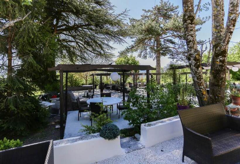 ホテル Les Olivades