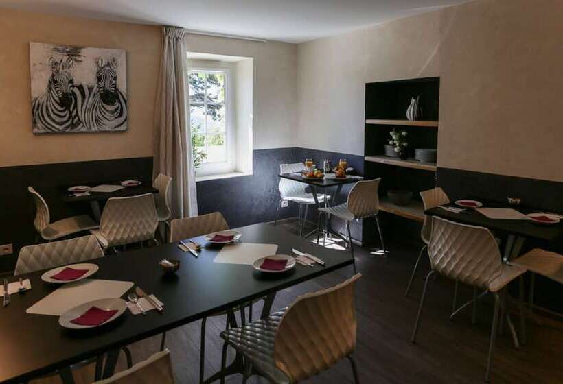 ホテル Les Olivades