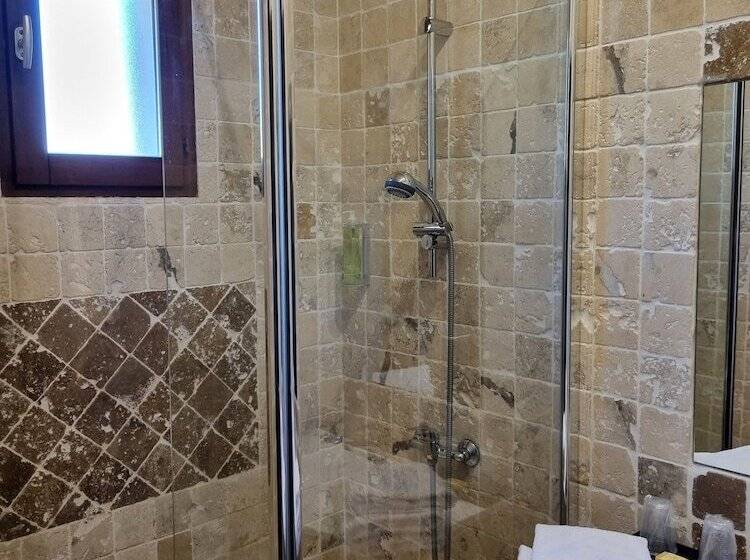 هتل Osteria A Stalla Sischese & Spa