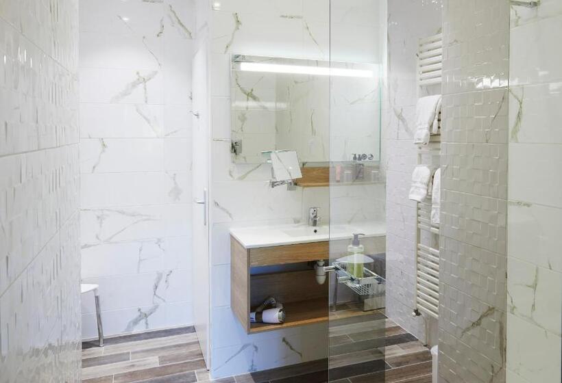 فندق Pont Du Chalon Hôtel And Restaurant