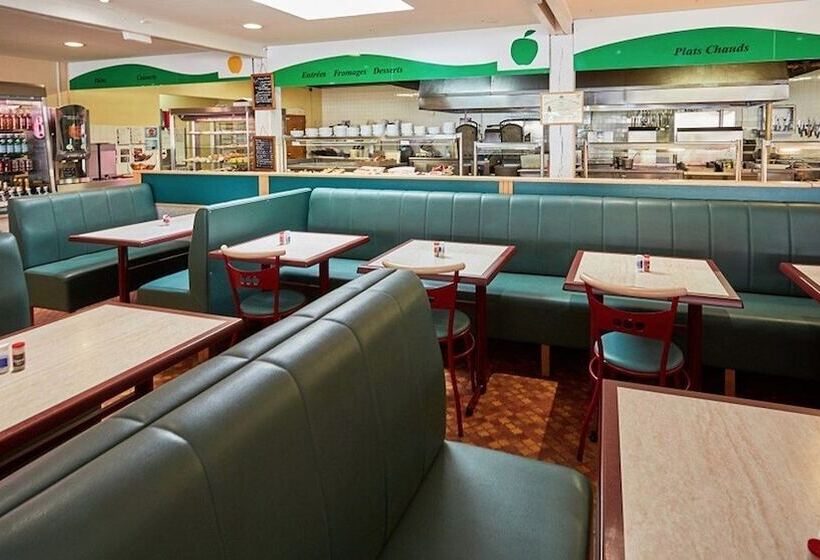 Отель Relais Des 3 Pommes