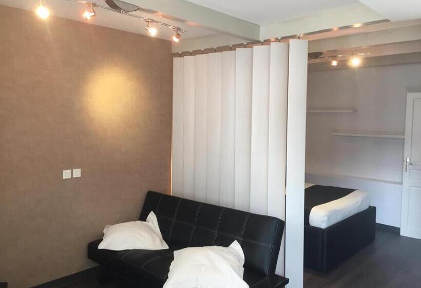 فندق Restaurant 3 Châteaux