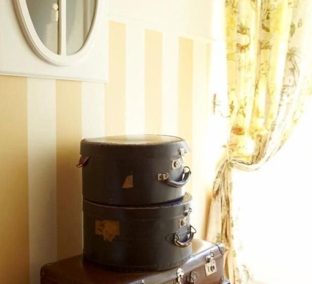 Отель Restaurant Des Deux Rocs