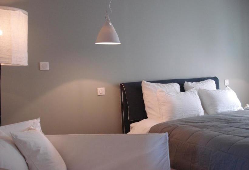 호텔 Hôtel Restaurant Les Jardins De Brantôme