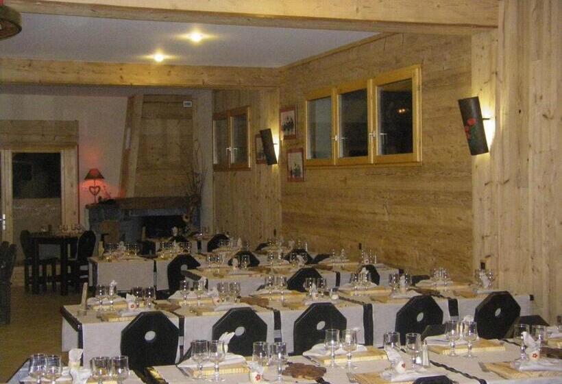 فندق صغير Auberge La Ferme De Ferrières