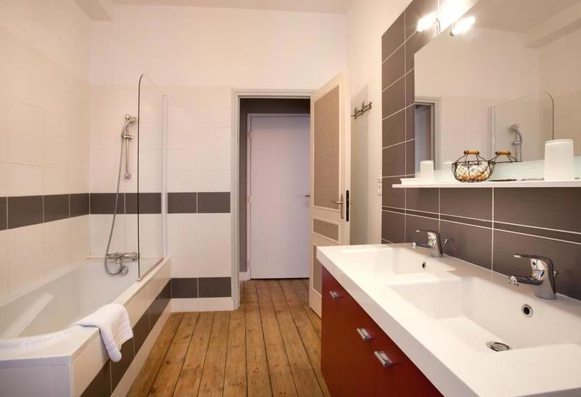 住宿加早餐  Chambres D Hôtes Au Nid Des Thés