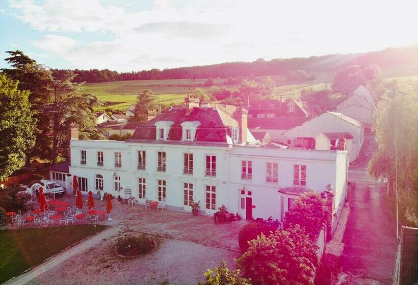 Bed and Breakfast Logis Hôtel & Restaurant Chateau De La Marjolaine