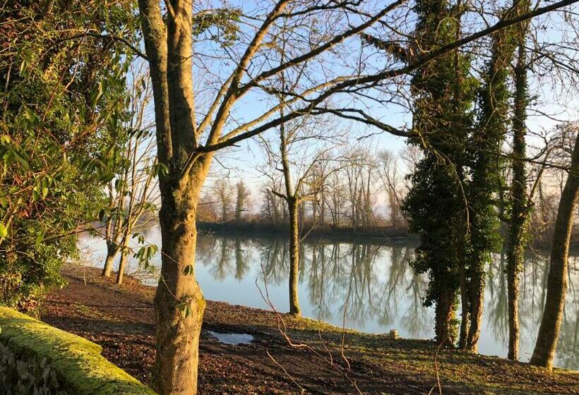 Bed and Breakfast Logis Hôtel & Restaurant Chateau De La Marjolaine