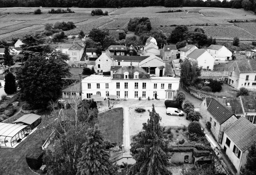 Bed and Breakfast Logis Hôtel & Restaurant Chateau De La Marjolaine