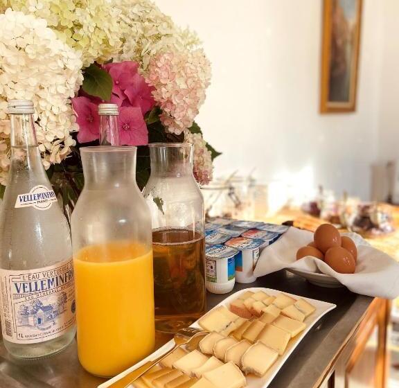 Bed and Breakfast Logis Hôtel & Restaurant Chateau De La Marjolaine