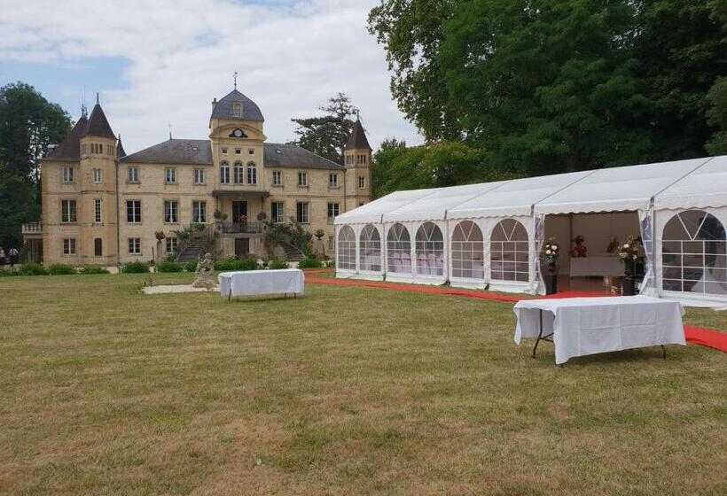Bed and Breakfast Chateau Du Four De Vaux
