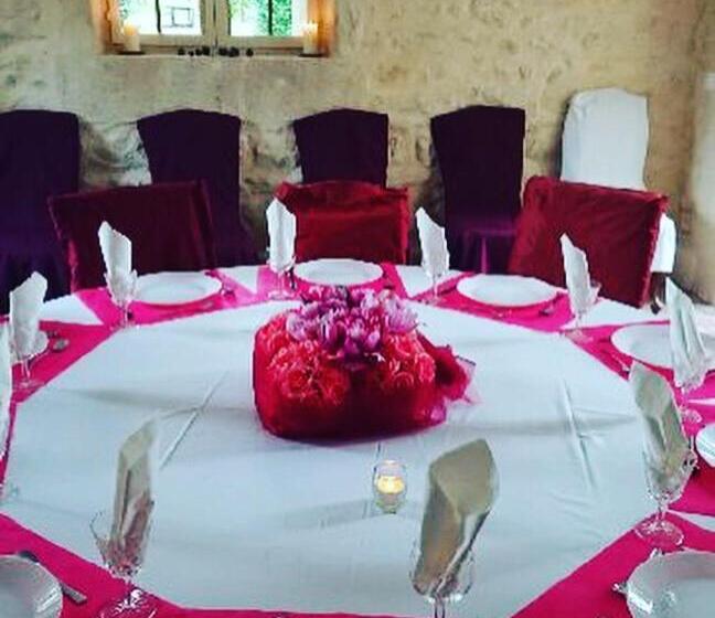 Bed and Breakfast Chateau Du Four De Vaux