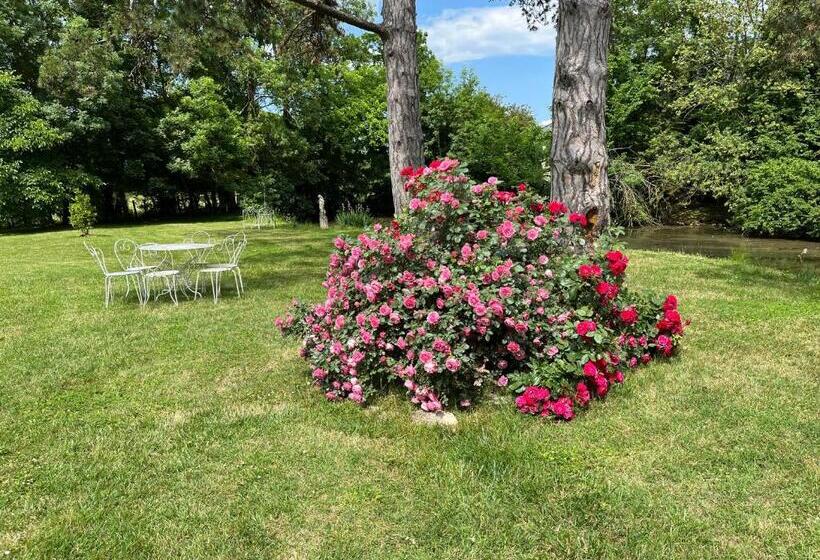 Bed and Breakfast Chateau Du Four De Vaux