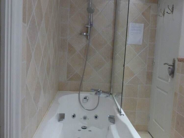 ベッドアンドブレックファースト Château D Urbilhac