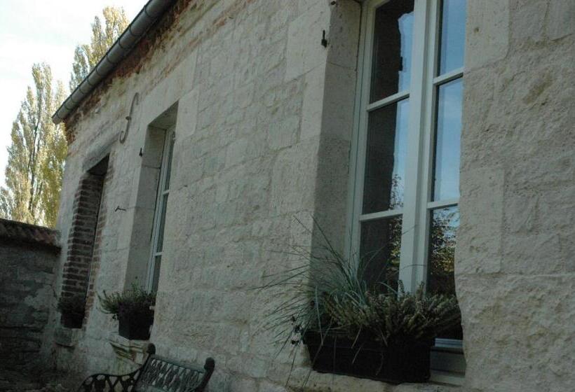 ベッドアンドブレックファースト Château De Clermont