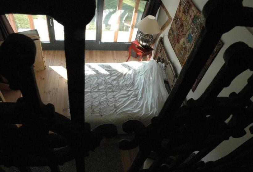 ベッドアンドブレックファースト Château De Clermont