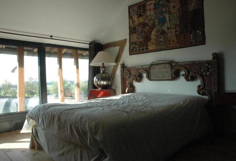 ベッドアンドブレックファースト Château De Clermont