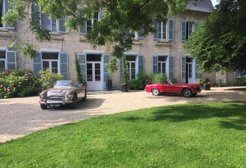 ベッドアンドブレックファースト Château De Clermont