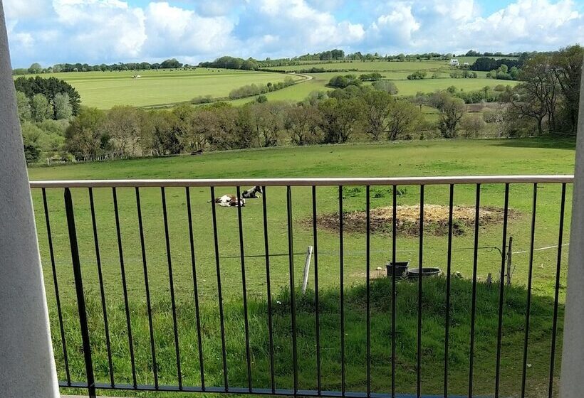 ベッドアンドブレックファースト Domaine De Lesvaniel