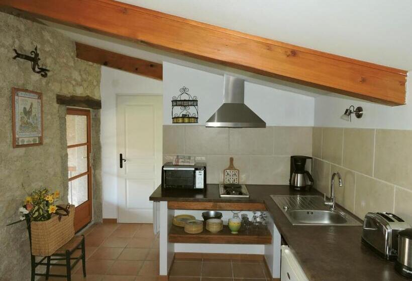 Bed and Breakfast Domaine Le Castelet