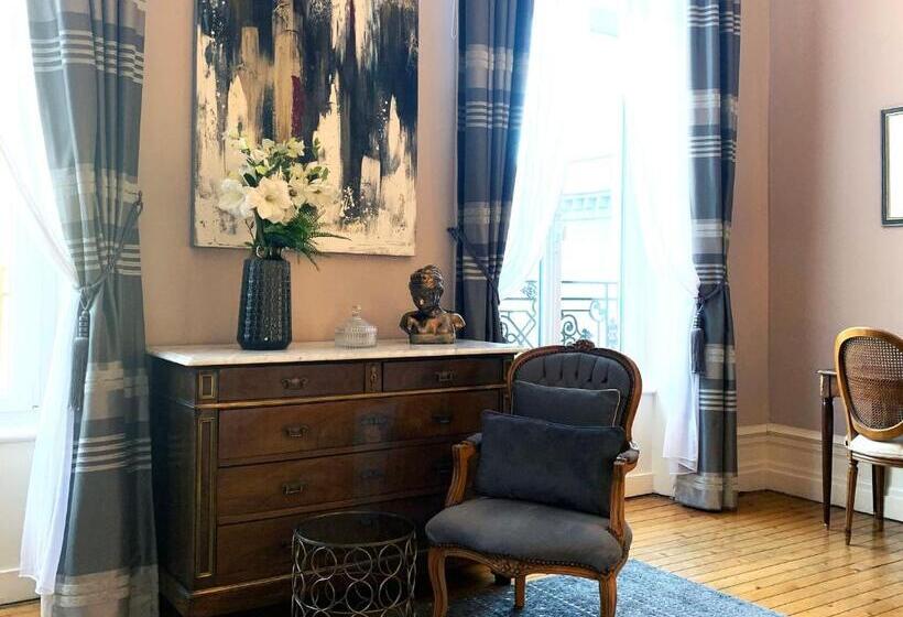 住宿加早餐  Enclos De L'evêché