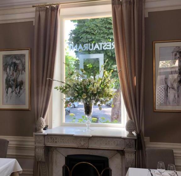 住宿加早餐  Enclos De L'evêché