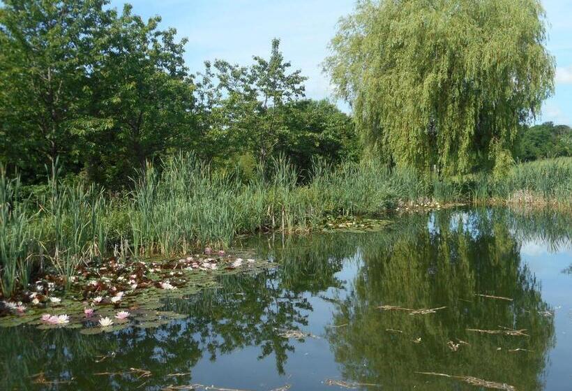مبيت وإفطار Ferme De La Canardière