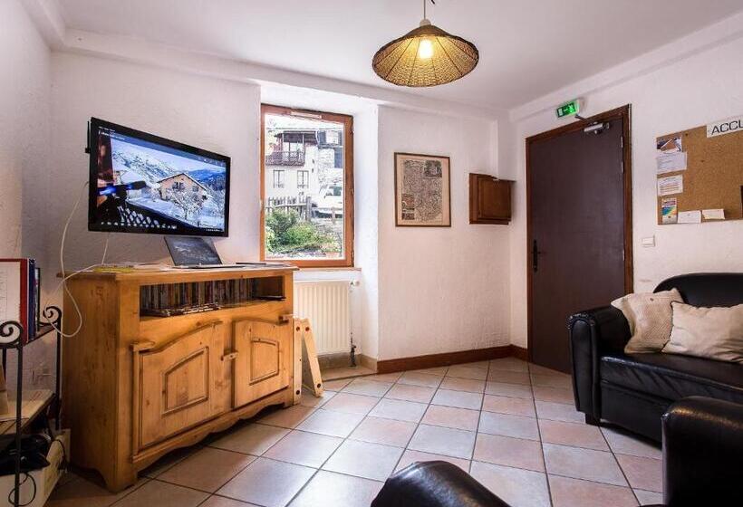 צימר Gite Auberge De Montvilliers