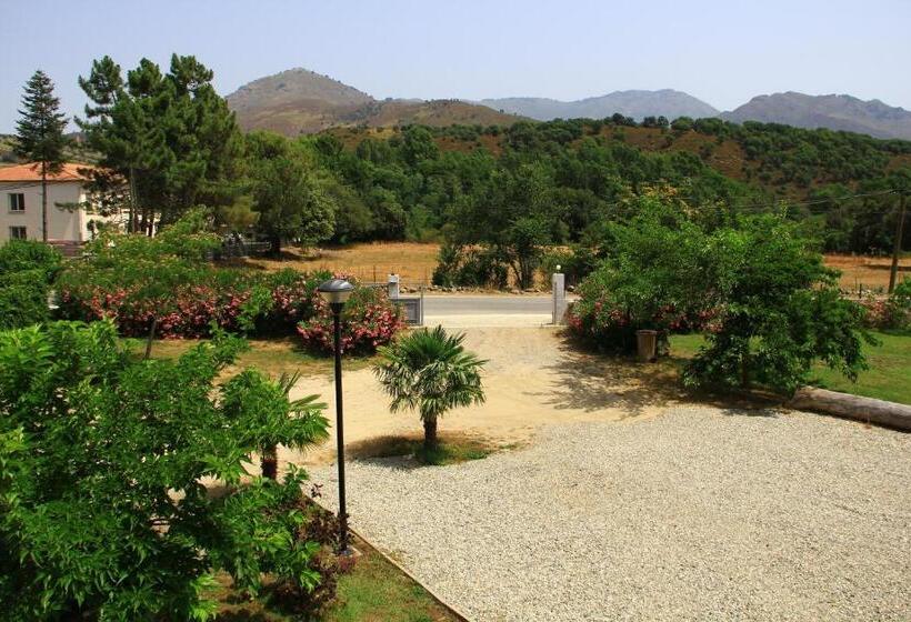 צימר L Attrachju