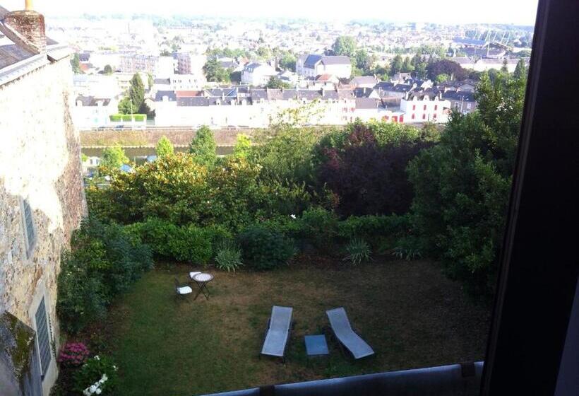 تختخواب و صبحانه La Demeure De Laclais