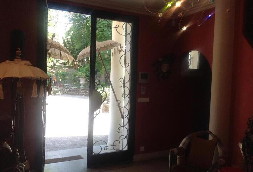 민박 La Demeure Des Tilleuls