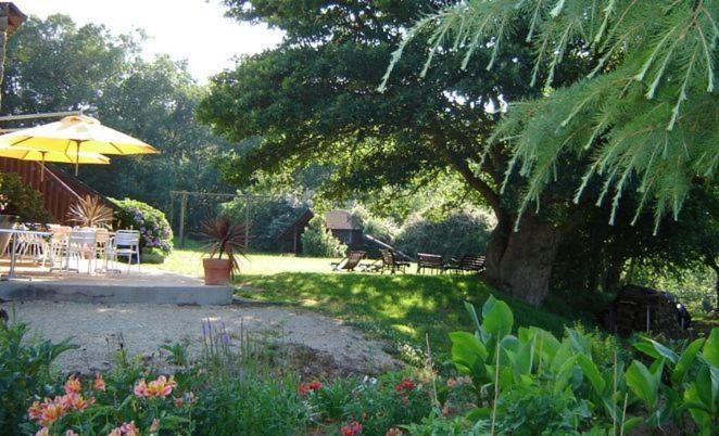 مبيت وإفطار La Grange De Coatélan