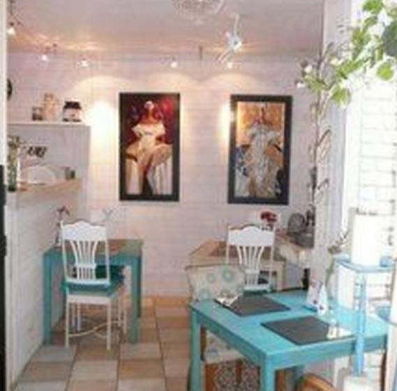 تختخواب و صبحانه La Maison De Marie Caroline