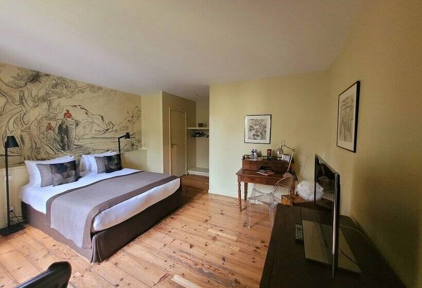 تختخواب و صبحانه La Maison Pavie