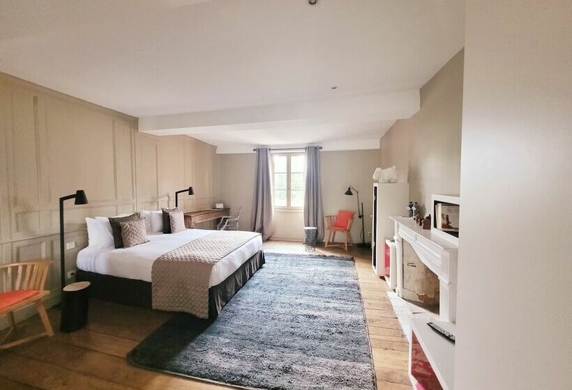 تختخواب و صبحانه La Maison Pavie